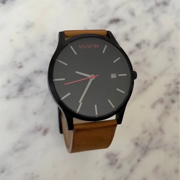 Men's Saddle Leather Watch - Picture 1 of 3